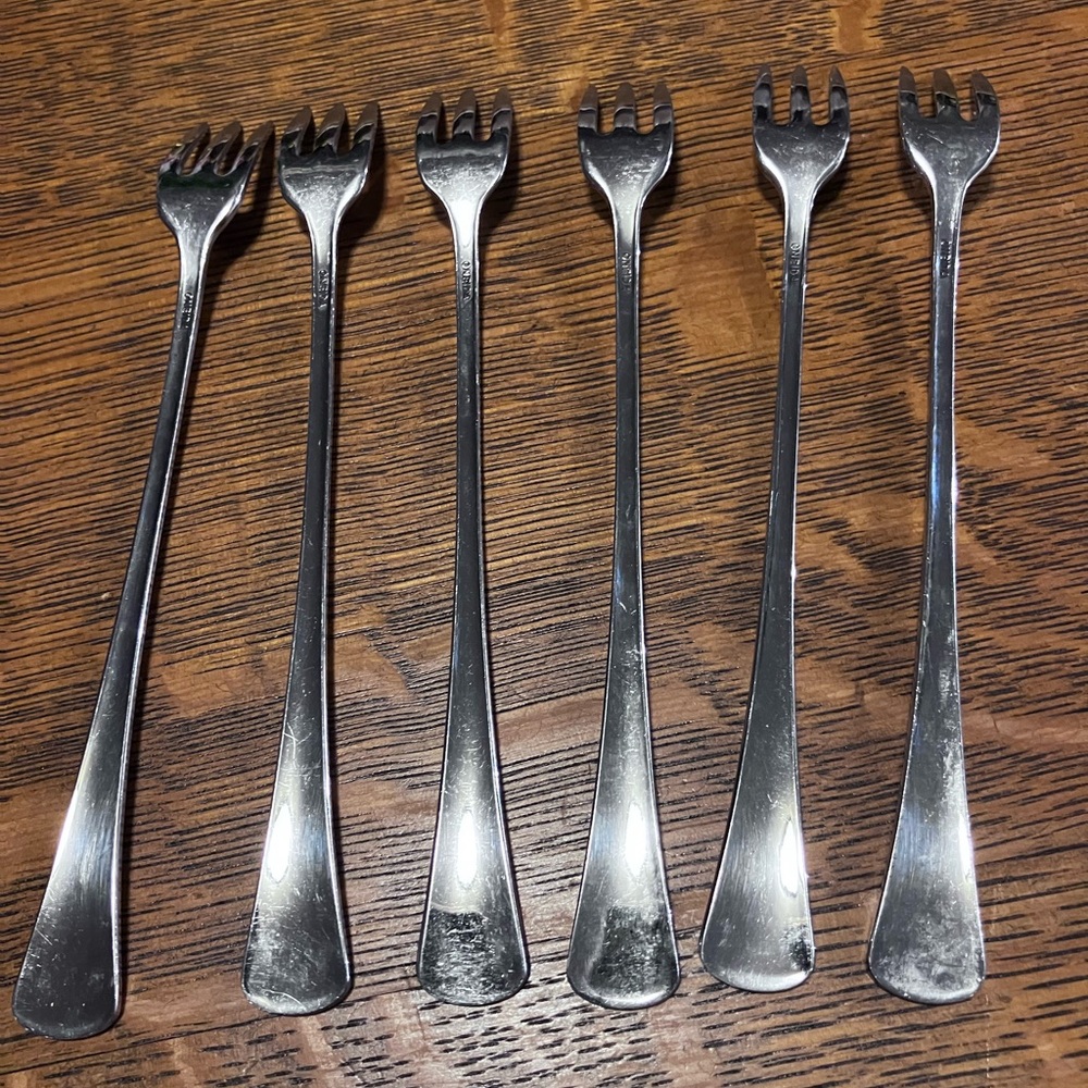 VINTAGE PICKLE FORKS SET OF SIX, pattern unknown.